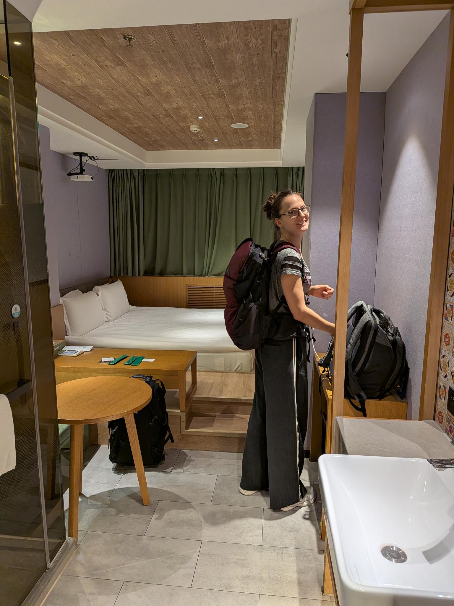 La chambre et les sacs, enfin posés